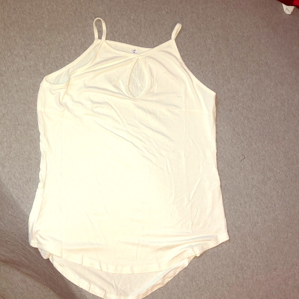 Key hole tank top